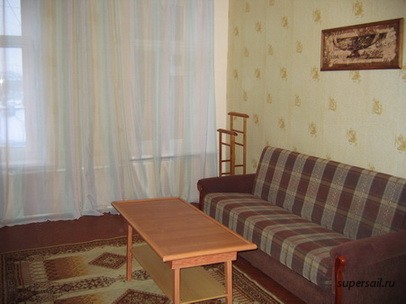 Светлая уютная комната 18 м2 посуточно в центре Санкт-Петербурга - изображение 1